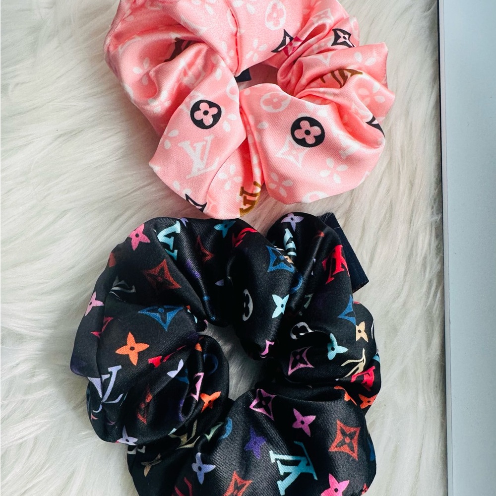 Scrunchies Bundle of 4